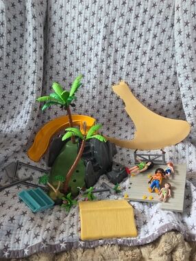 Playmobile Tiki Bar With People Incomplete